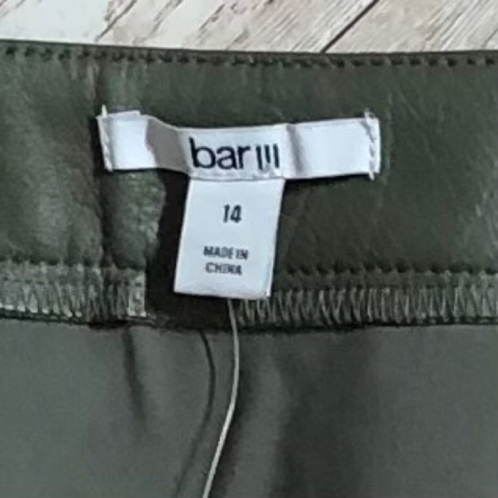 Bar III Dusty Olive Leather Mini Skirt Sz 14 - Picture 7 of 8